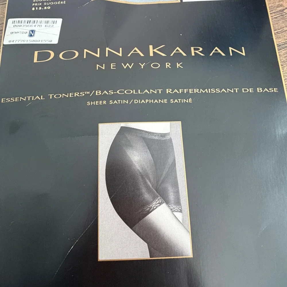Donna Karan Control Top Pantyhose‎ Sheer Pale Gray MED